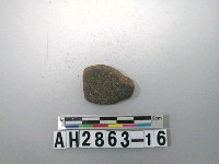 藏品(紅色夾砂素面陶片)的圖片